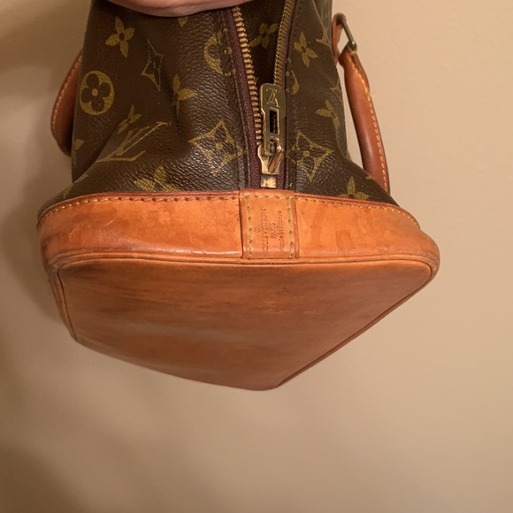 Authentic Louis Vuitton monogram Alma purse with date code BA0914 - Picture 14 of 14